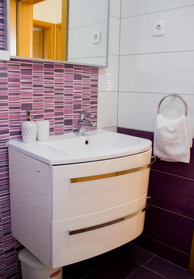 Karla Apartman *